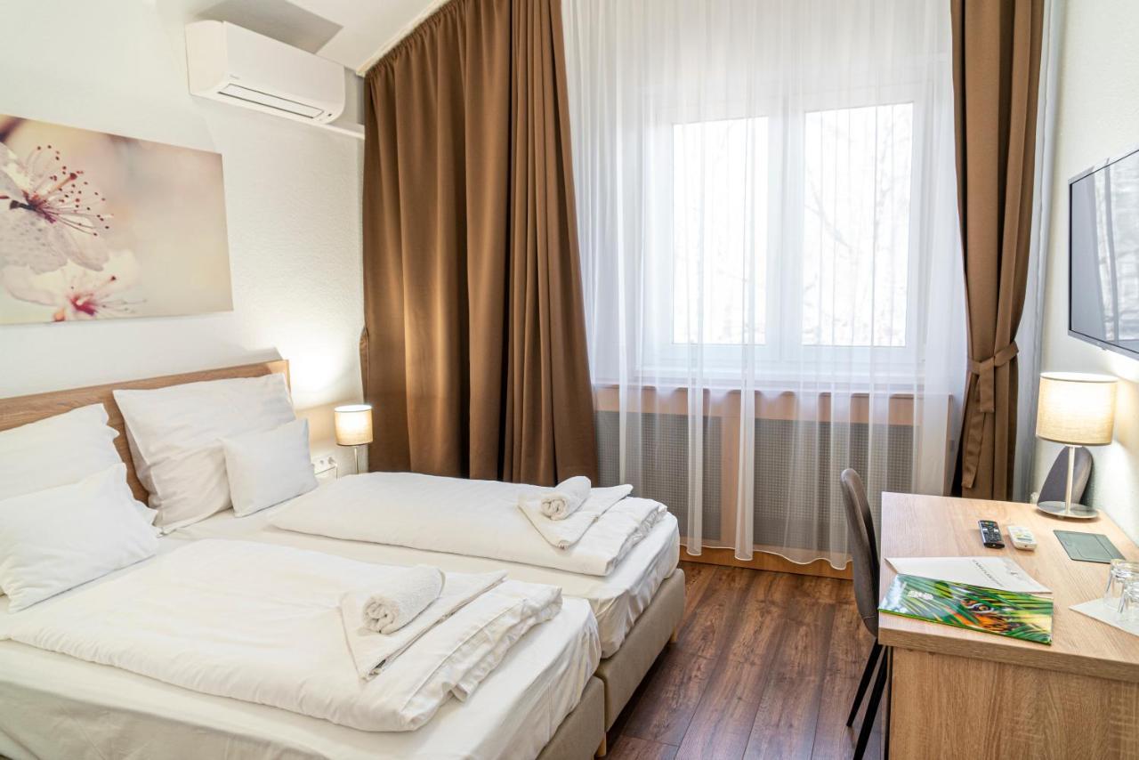 Ozoon Hotel Nyíregyháza 外观 照片
