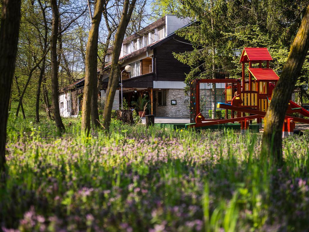 Ozoon Hotel Nyíregyháza 外观 照片