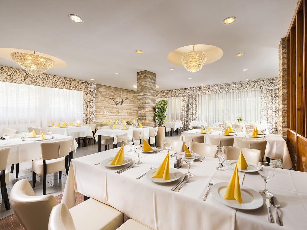 Ozoon Hotel Nyíregyháza 外观 照片